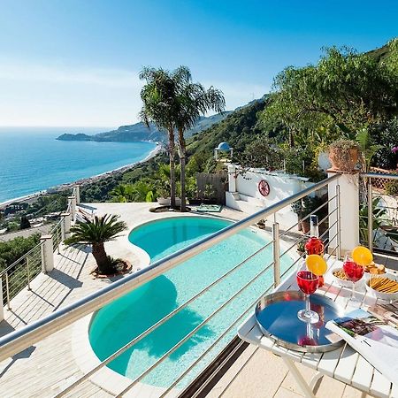 Villa Luce Letojanni Exterior foto