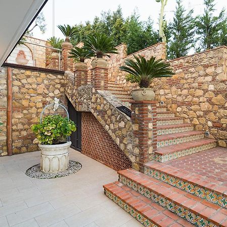 Villa Luce Letojanni Exterior foto