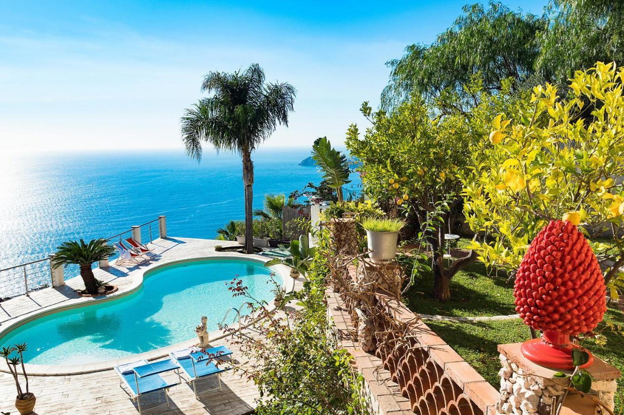 Villa Luce Letojanni Exterior foto