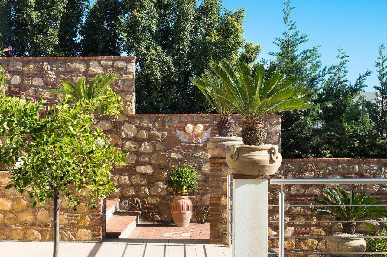 Villa Luce Letojanni Exterior foto