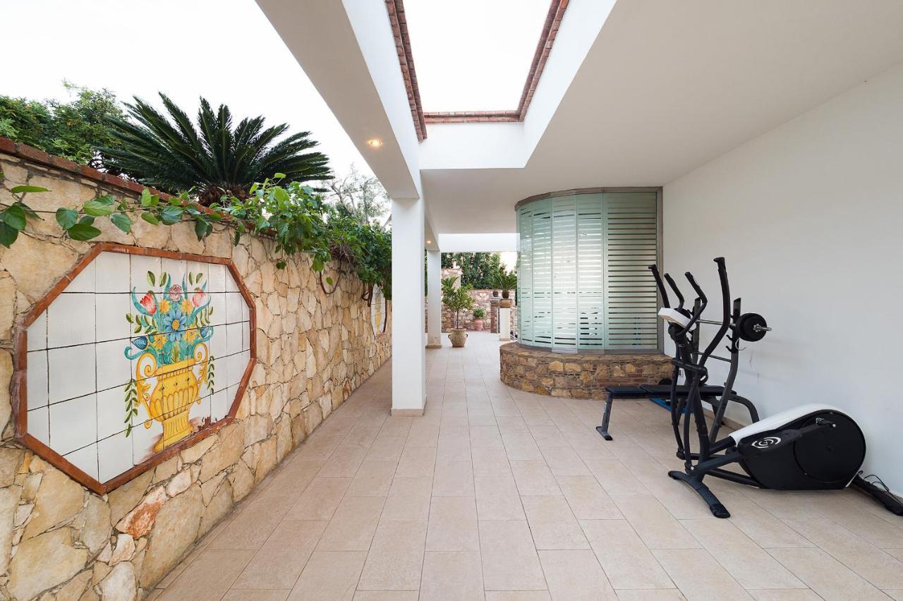 Villa Luce Letojanni Exterior foto